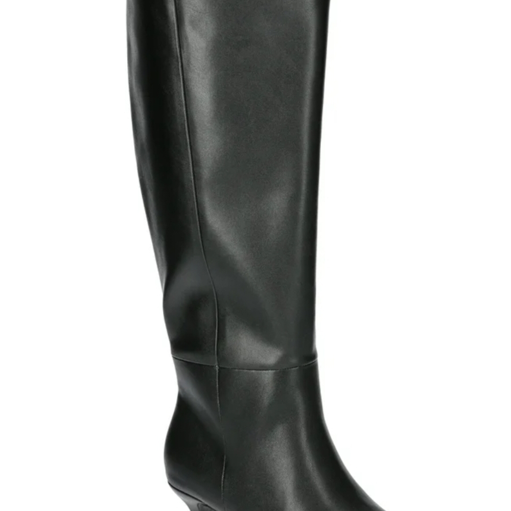 Sleek Black Women's Heeled Boots